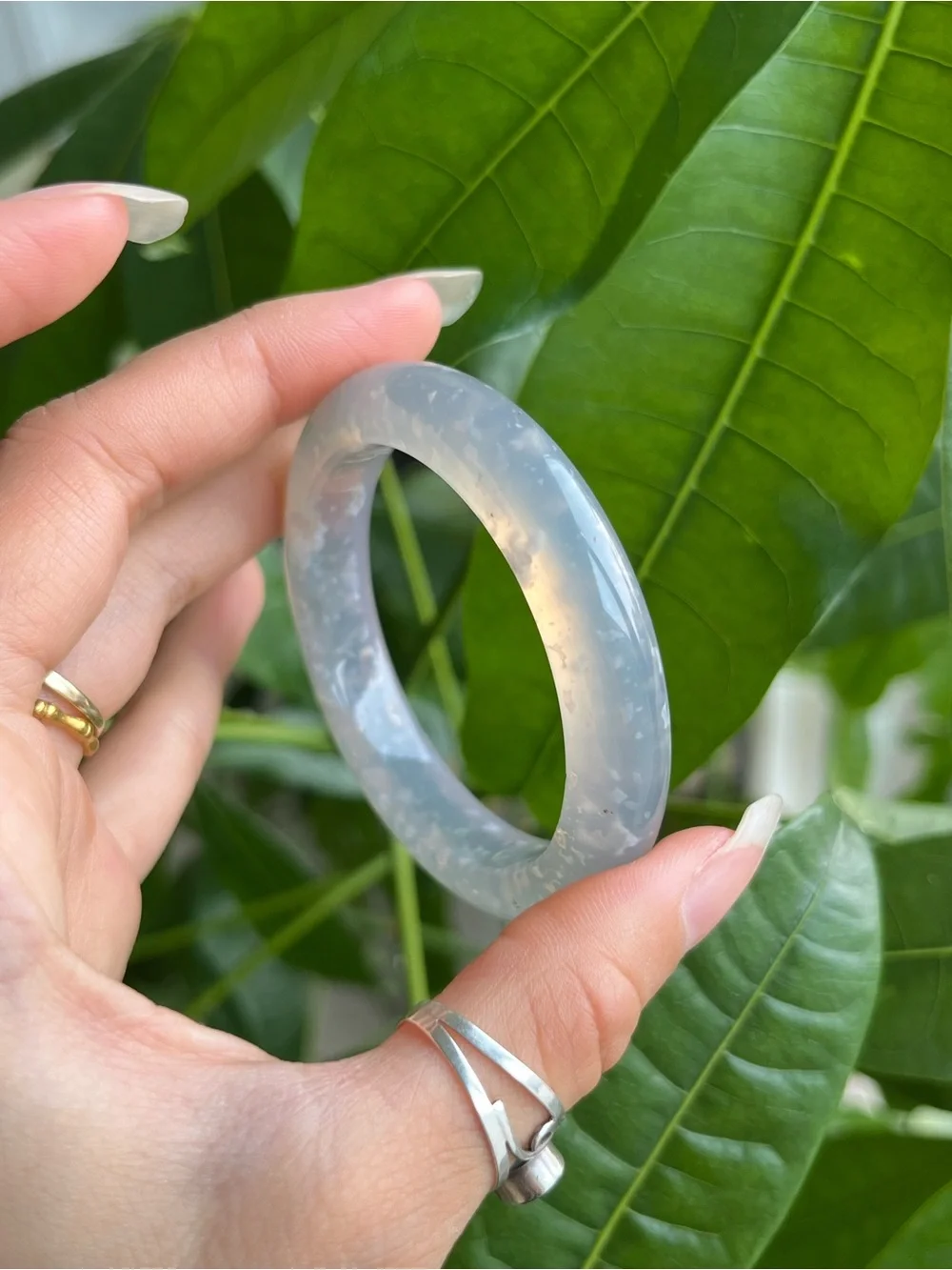 Natural Brazilian Agate Bangle Bracelet Icy Grey Snowstorm - XS D: 49.0-49.1mm